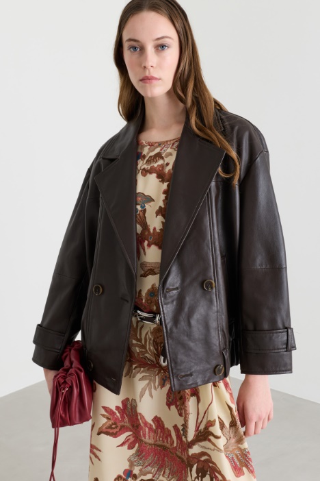 Short double-breasted coat in distressed leather - Intrend