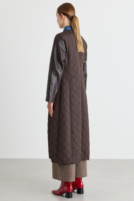 Cappotto trapuntato in tessuto tecnico
