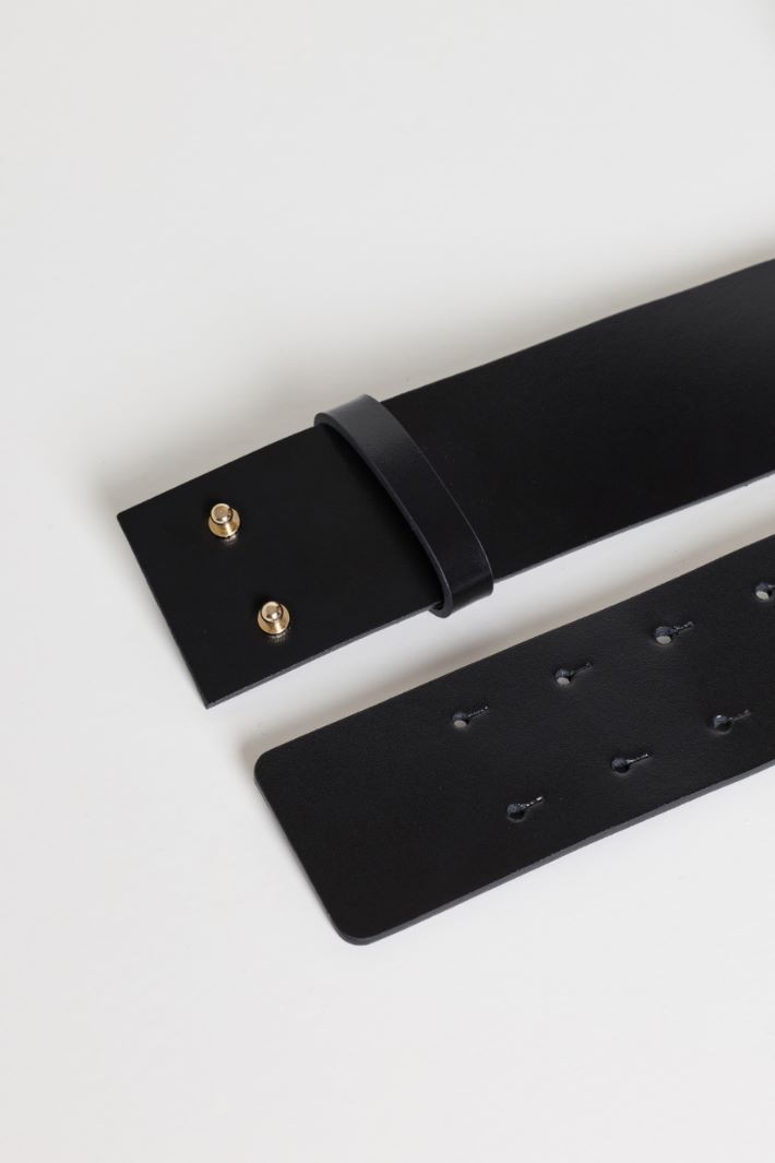 Leather belt with studs - BLACK - Intrend - 2