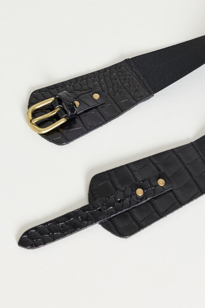 Croc-effect leather belt - BLACK - Intrend - 2