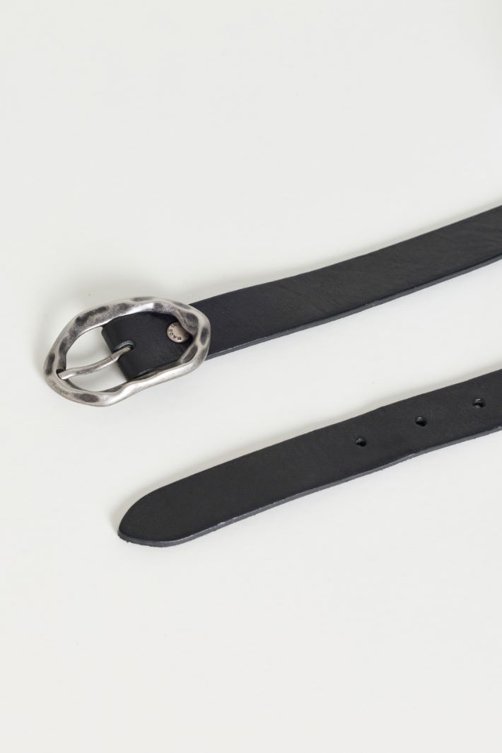 Cintura con fibbia sagomata - NERO - Intrend - 2