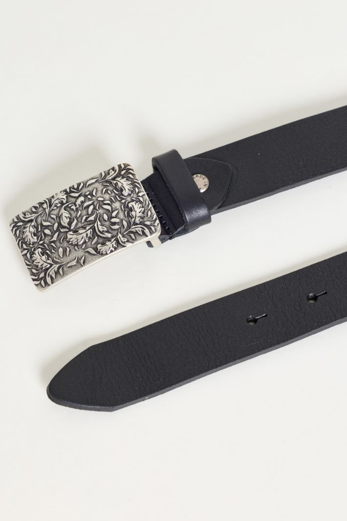 Cintura in pelle con fibbia incisa - NERO - Intrend - 2
