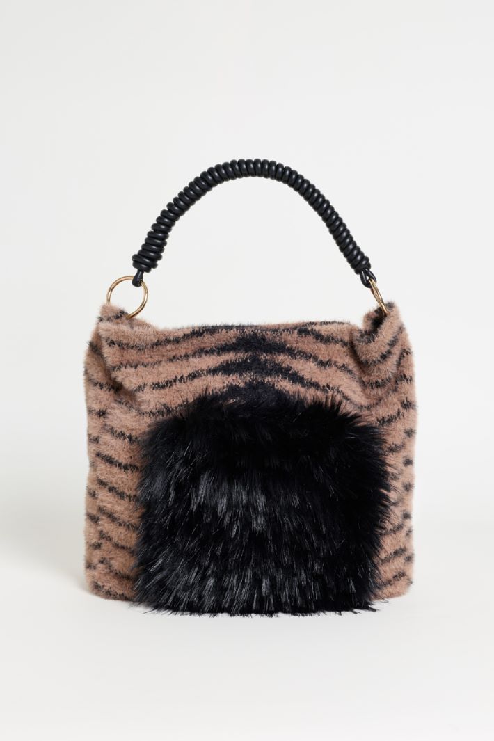 Bag with a Contrasting Panel - BROWN BLACK - Intrend