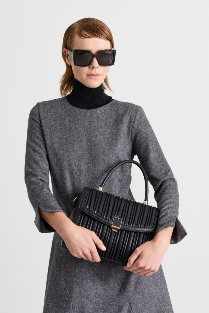 Ribbed Handbag - BLACK - Intrend - 5