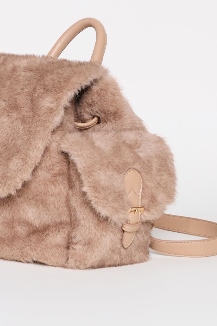Soft, Cosy Fabric Backpack - CAMEL - Intrend - 4