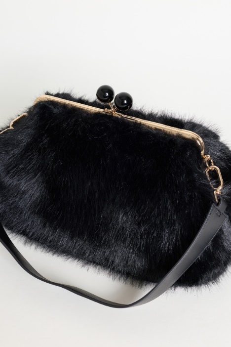 Maxi pochette in tessuto morbido e caldo