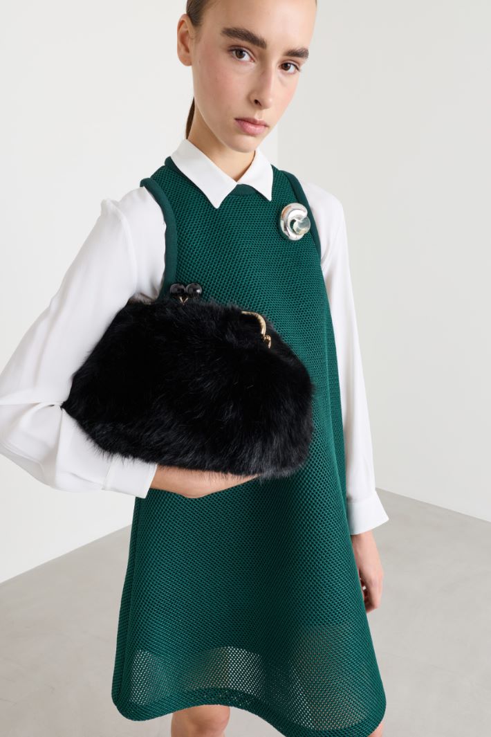 Maxi pochette in tessuto morbido e caldo - NERO - Intrend - 5