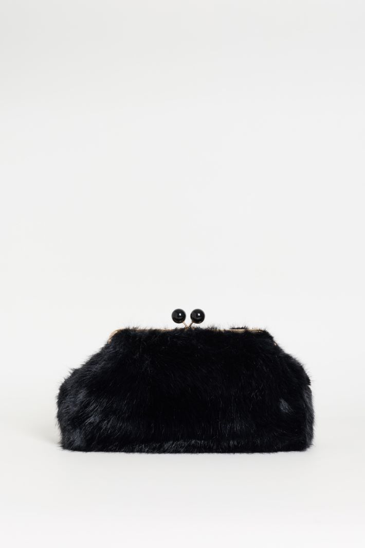 Maxi pochette in tessuto morbido e caldo - NERO - Intrend
