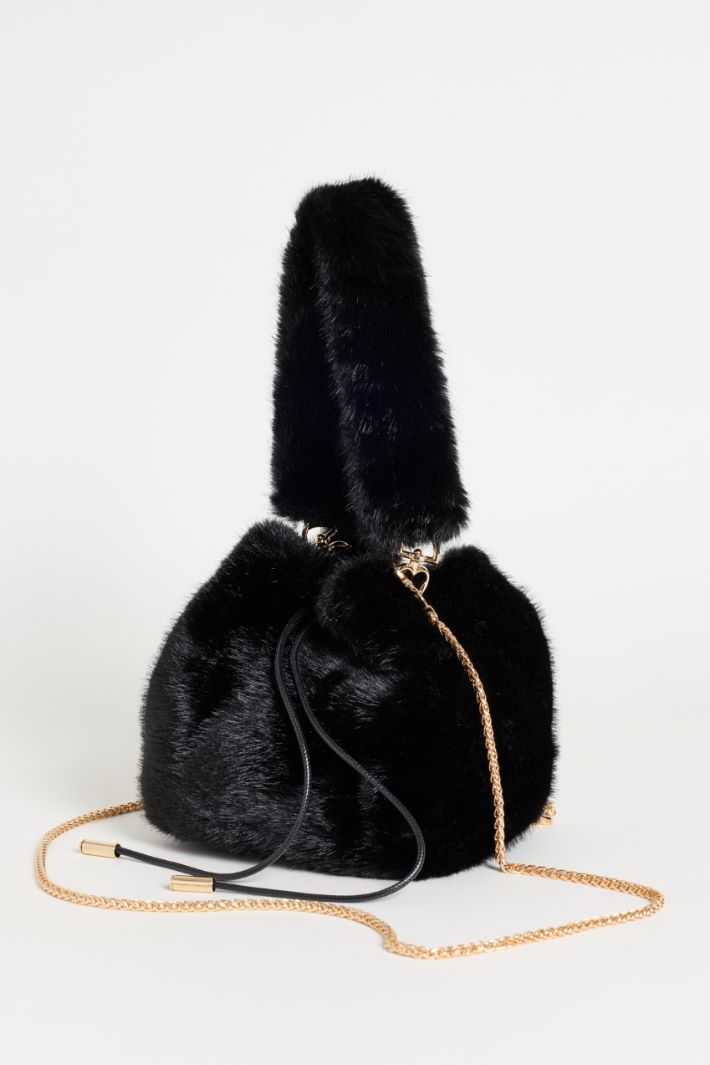 Soft, plush fabric bag - BLACK - Intrend - 2