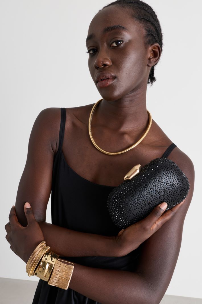 Structured Rhinestone Clutch - BLACK - Intrend - 5