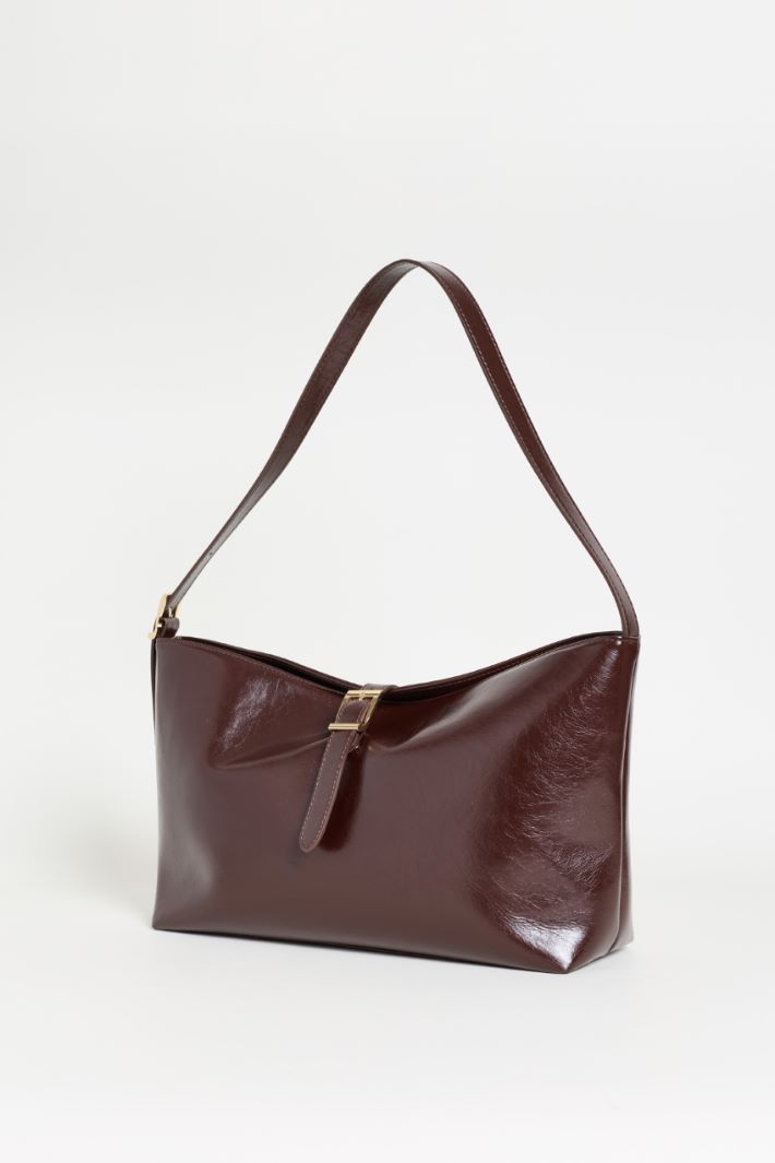 Buckle Strap Bag - BROWN - Intrend - 2