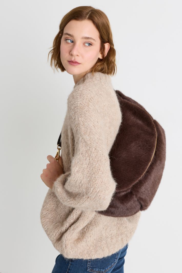 Soft-Touch Fabric Bag - BROWN - Intrend - 5