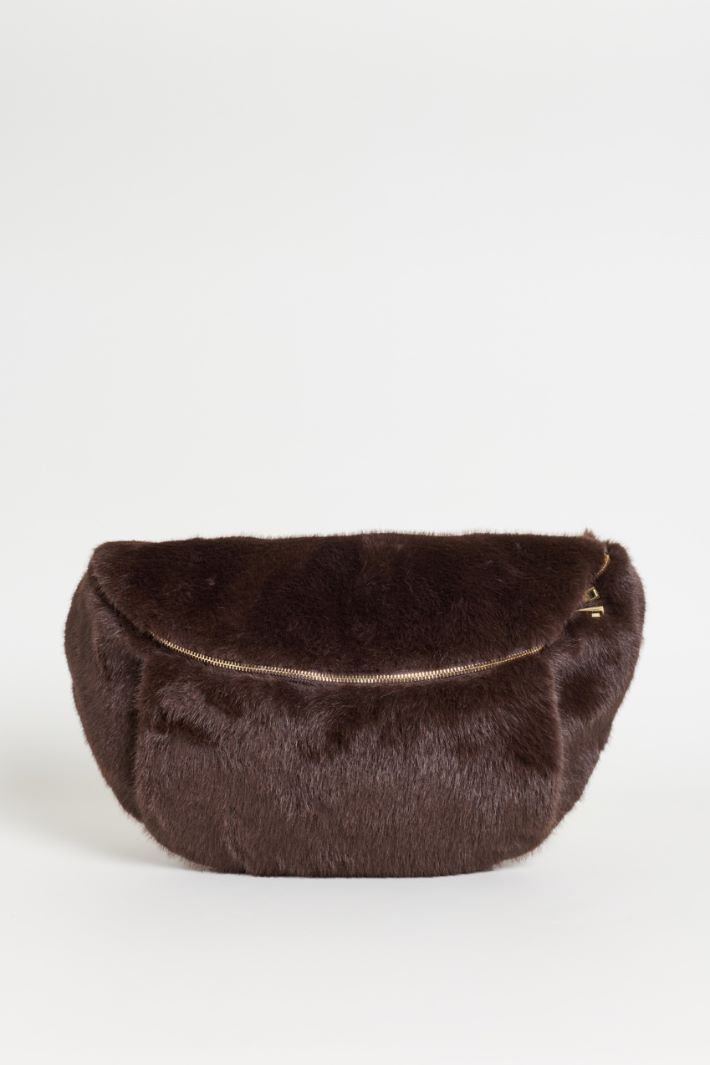 Soft-Touch Fabric Bag - BROWN - Intrend