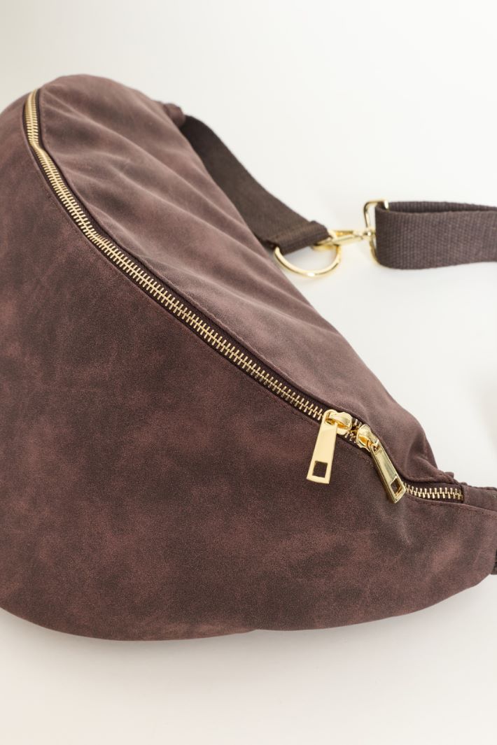 Coated Fabric Belt Bag - BROWN - Intrend - 4