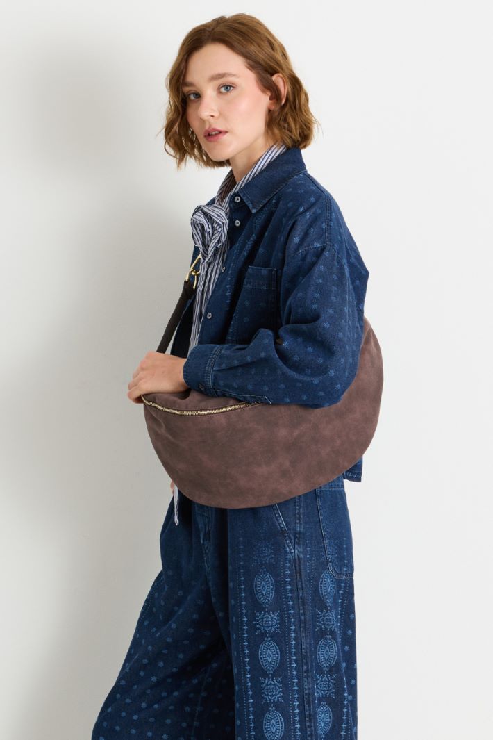 Coated Fabric Belt Bag - BROWN - Intrend - 5