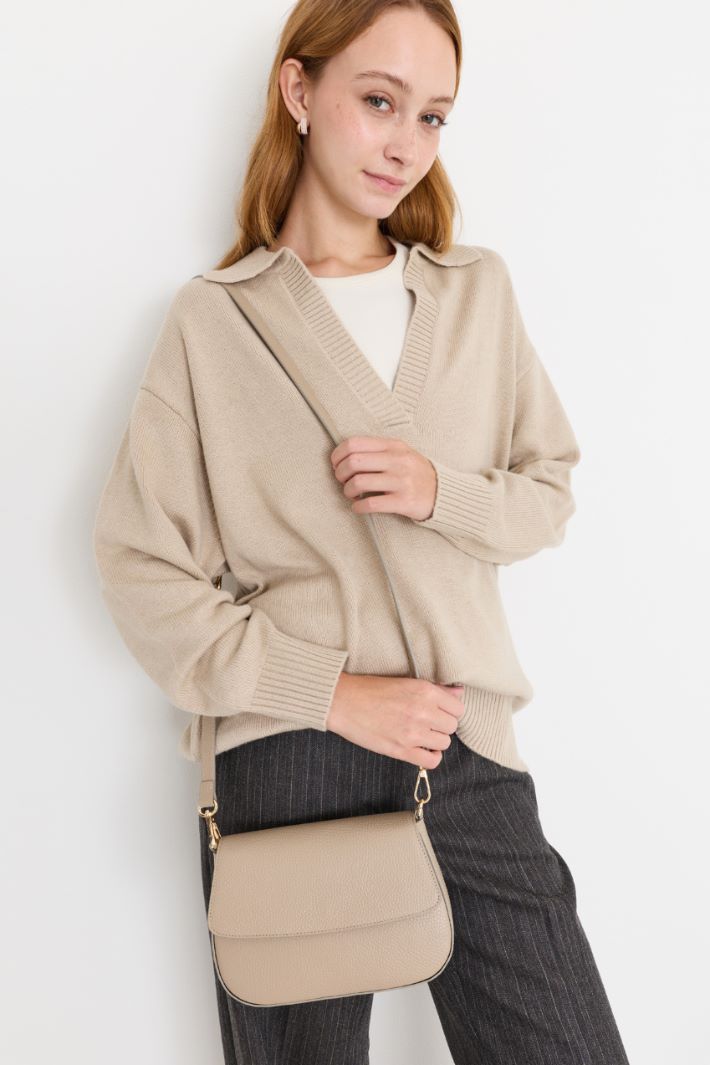 Tumbled leather shoulder bag - BEIGE - Intrend - 5