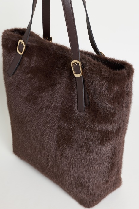 Shopping bag in tessuto morbido e caldo