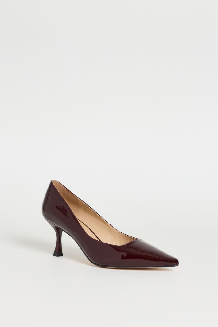 Patent Leather Court Shoes - BORDEAUX - Intrend - 2