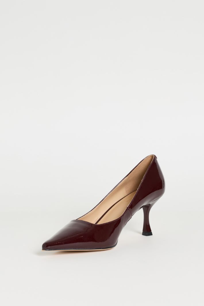 Patent Leather Court Shoes - BORDEAUX - Intrend - 3