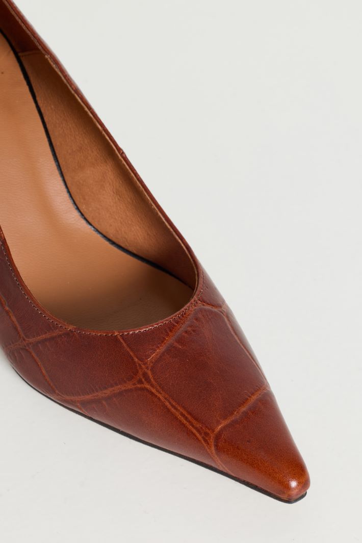 Croc-effect leather pumps - BROWN - Intrend - 4
