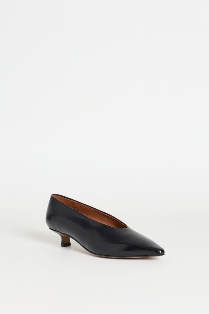 Low-Heeled Court Shoes - BLACK - Intrend - 2