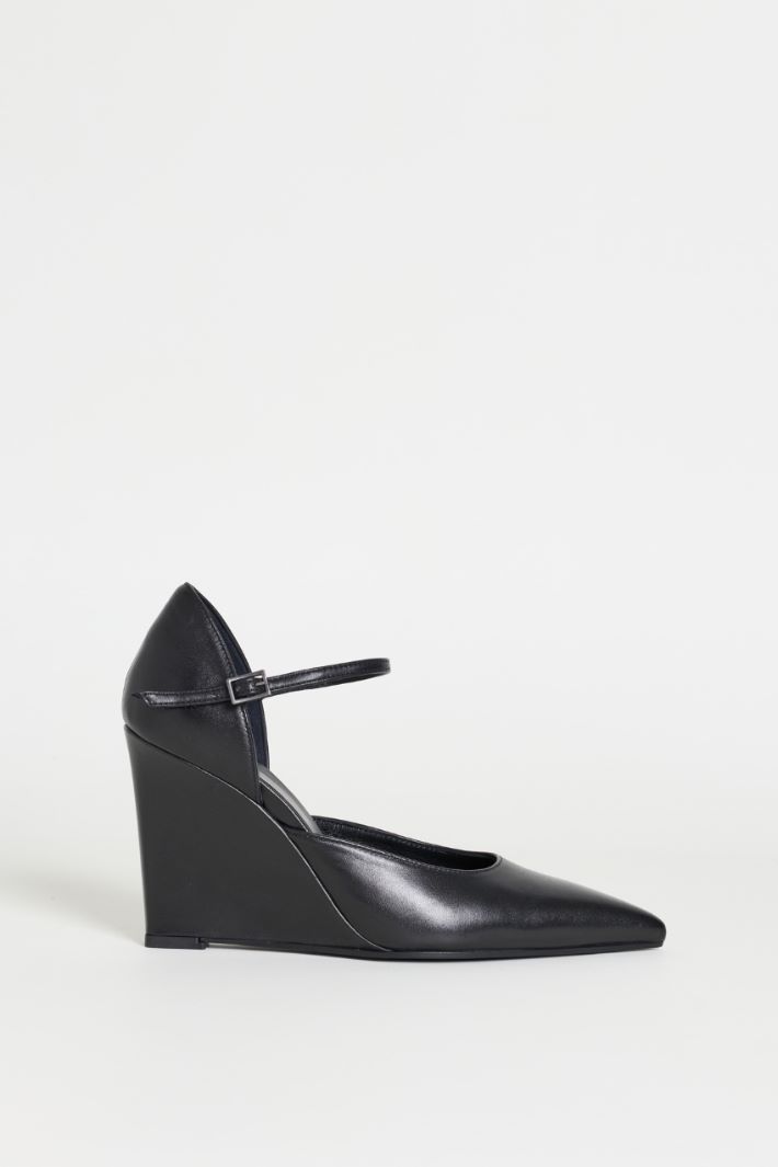 Pumps con zeppa - NERO - Intrend