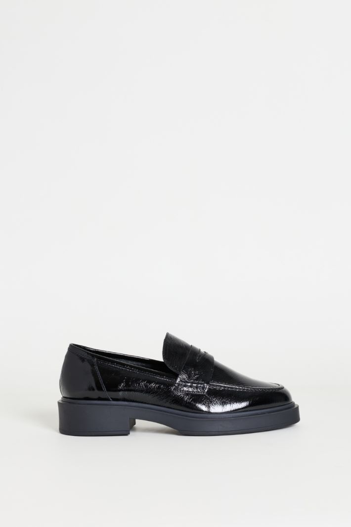 Polished leather loafers - BLACK - Intrend