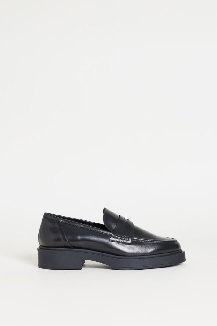 Smooth leather loafers - BLACK - Intrend