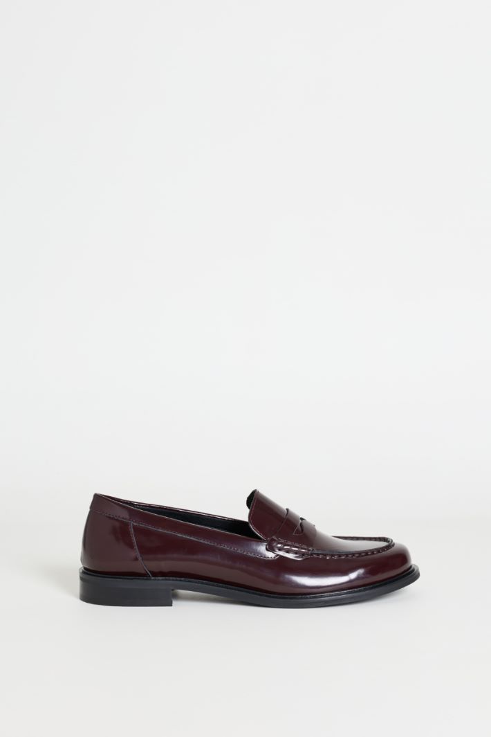 Brushed leather loafers - BORDEAUX - Intrend