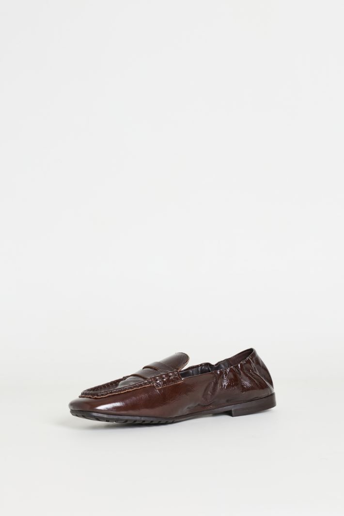 Pleated Leather Loafers - BROWN - Intrend - 3