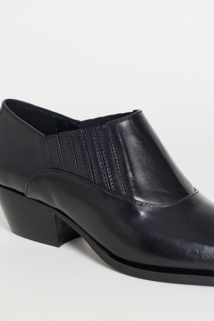 Leather ankle boots - BLACK - Intrend - 4