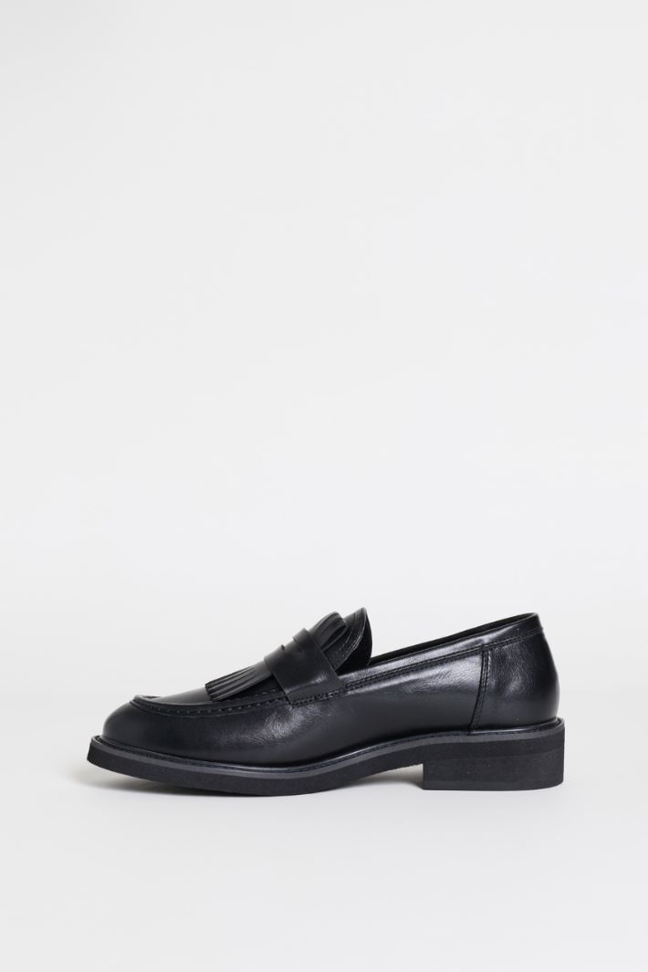 Fringed Loafers - BLACK - Intrend - 3