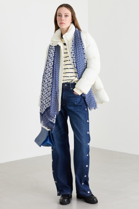 Fine-Fringed Stole - Intrend