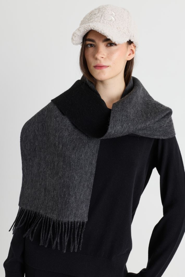 Reversible pure wool scarf - BLACK - Intrend - 2