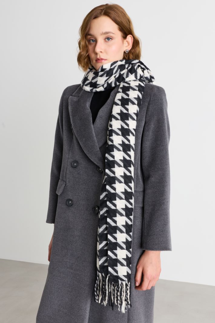 Jacquard-patterned stole - WHITE BLACK - Intrend