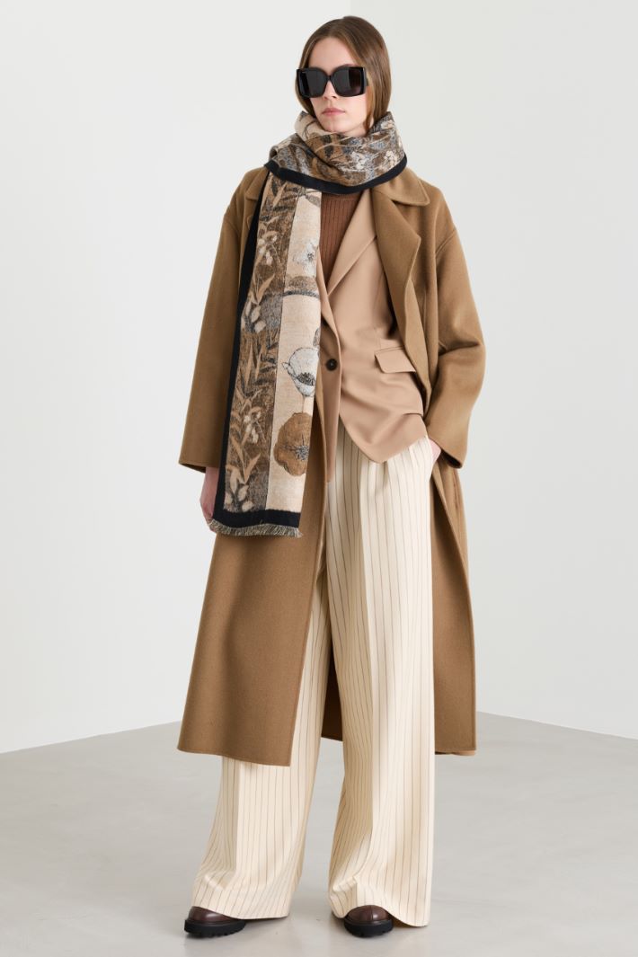 Stola con motivo jacquard - MARRONE - Intrend - 2