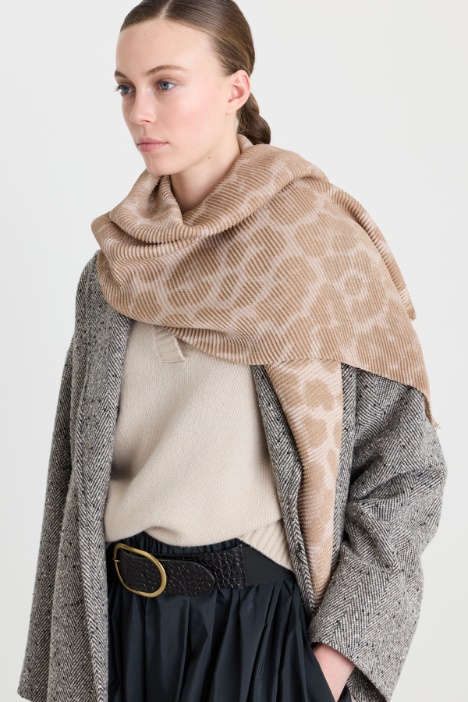 Wide jacquard stole - Intrend