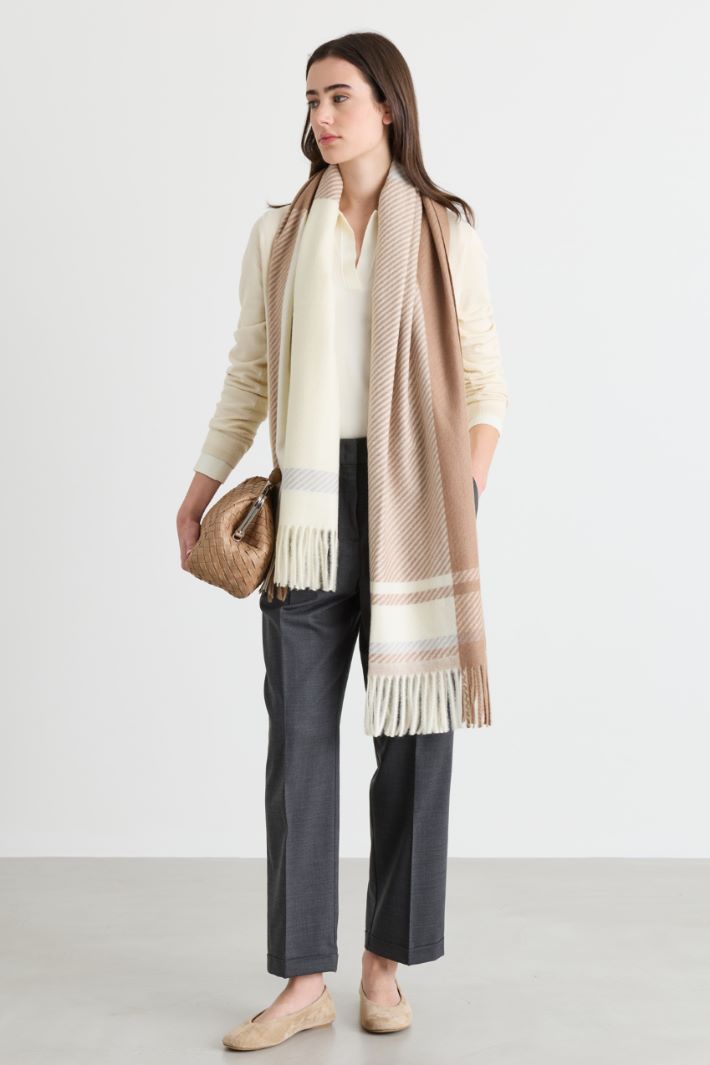 Fringed stole - BEIGE - Intrend