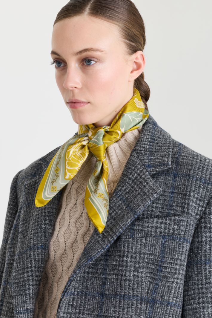 Silk scarf - YELLLOW - Intrend - 2