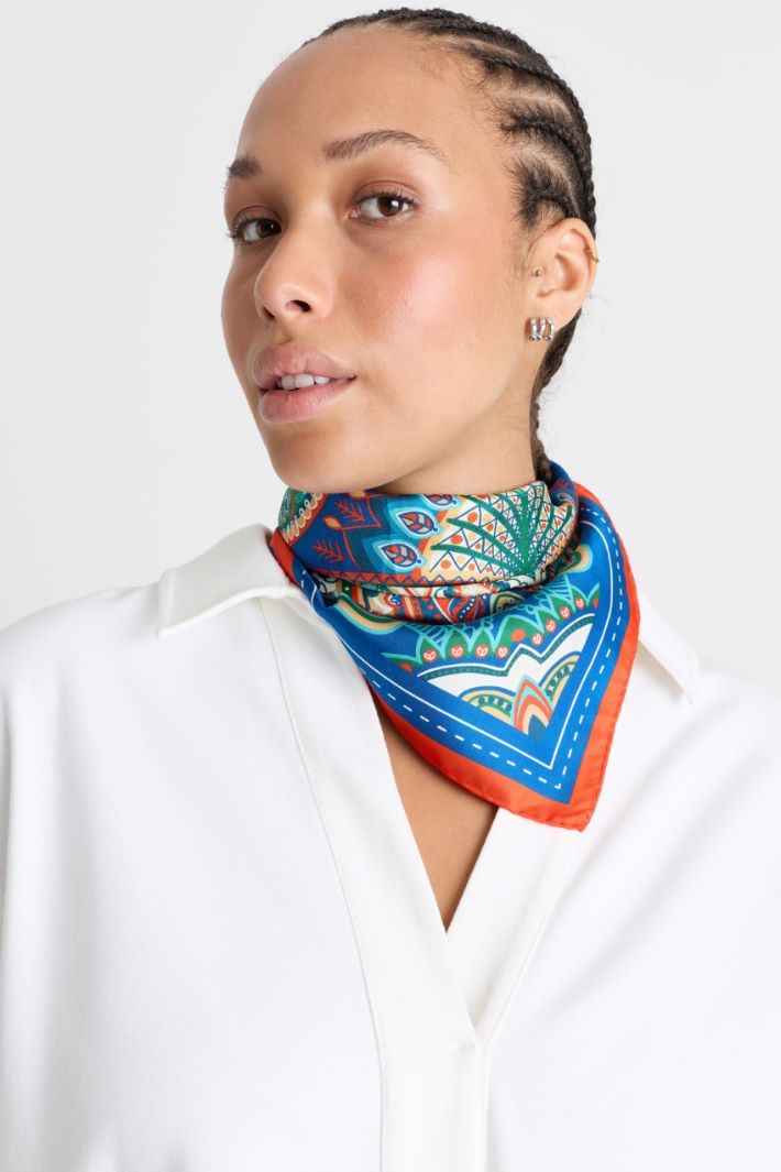 Silk scarf - ORANGE - Intrend