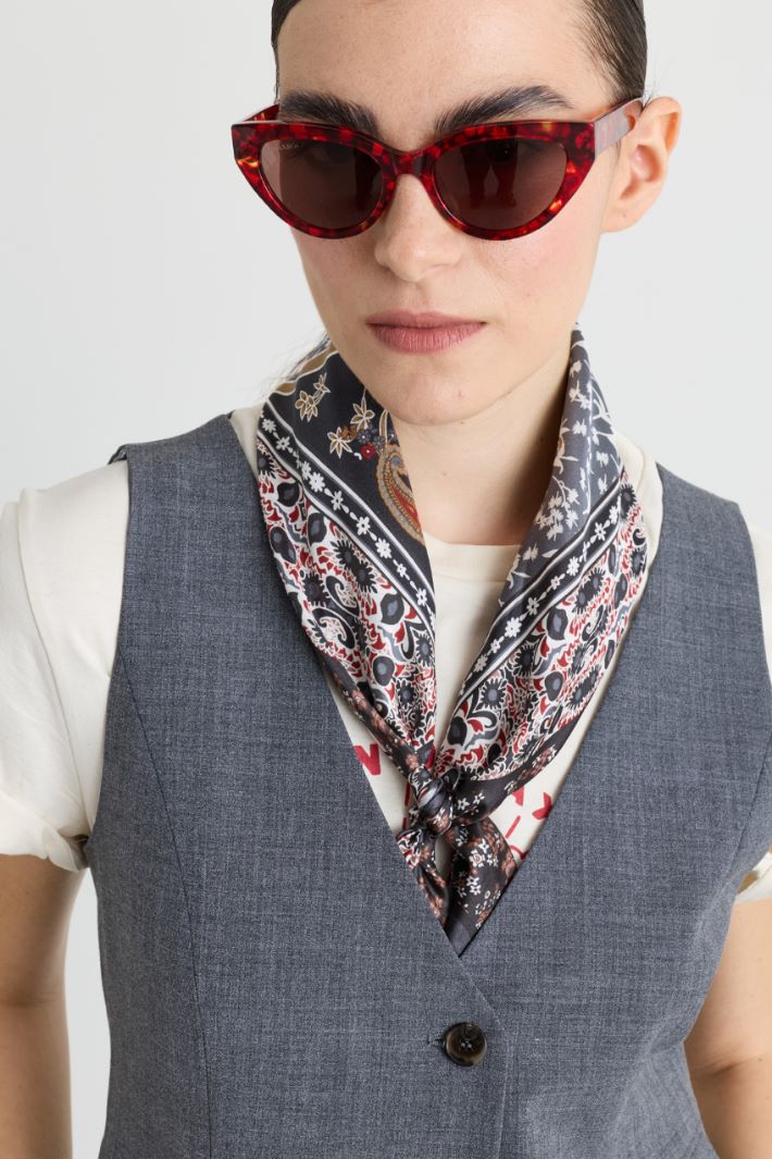 Silk scarf - BLACK - Intrend - 2
