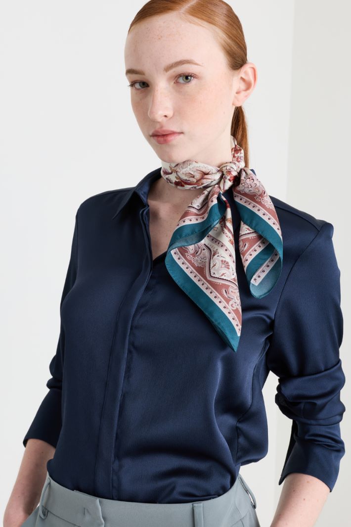 Foulard in seta - ROSA - Intrend