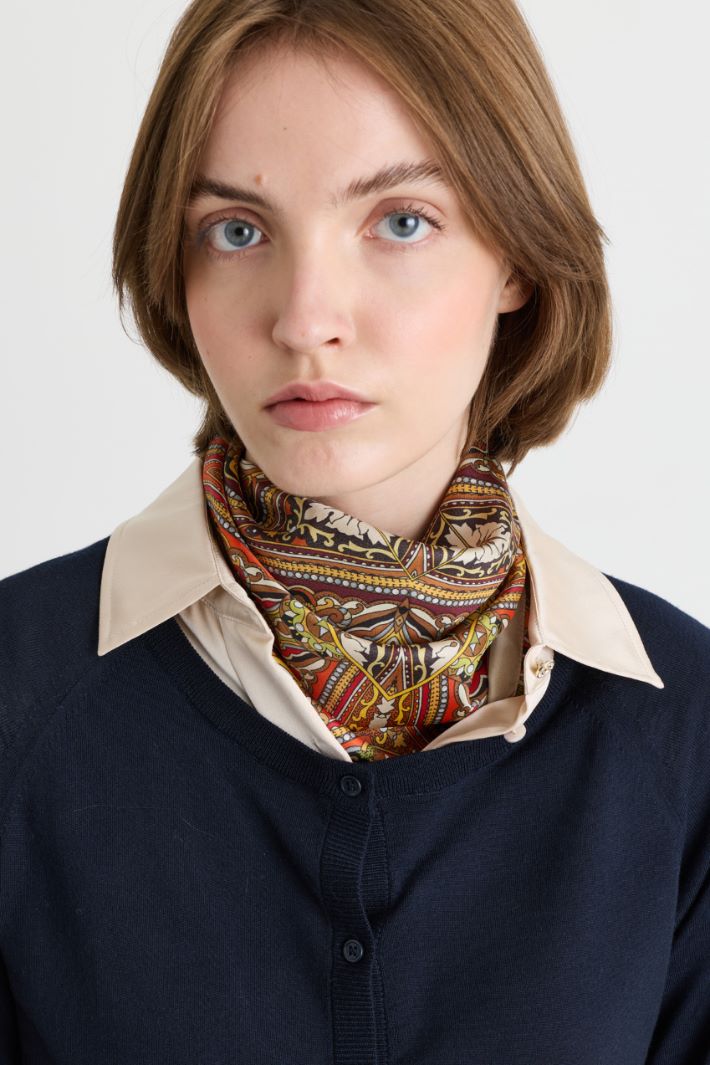 Silk scarf - BROWN - Intrend - 2