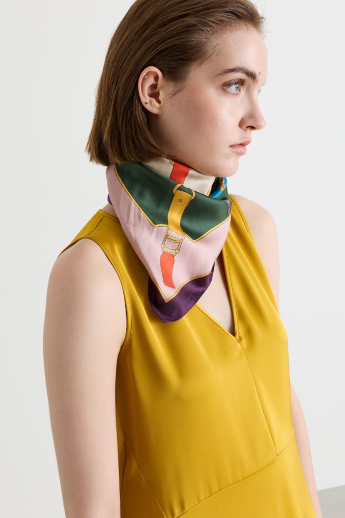 Foulard in seta - ROSA - Intrend - 2