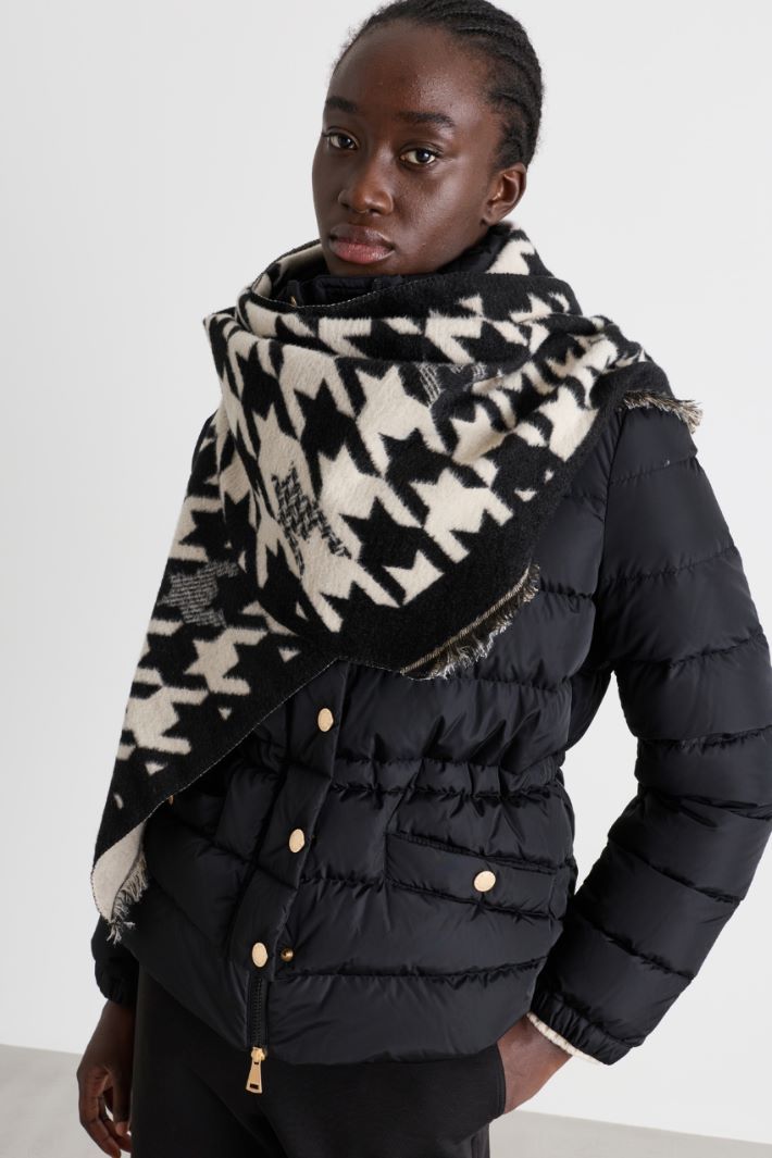 Houndstooth scarf - BLACK WHITE - Intrend - 2
