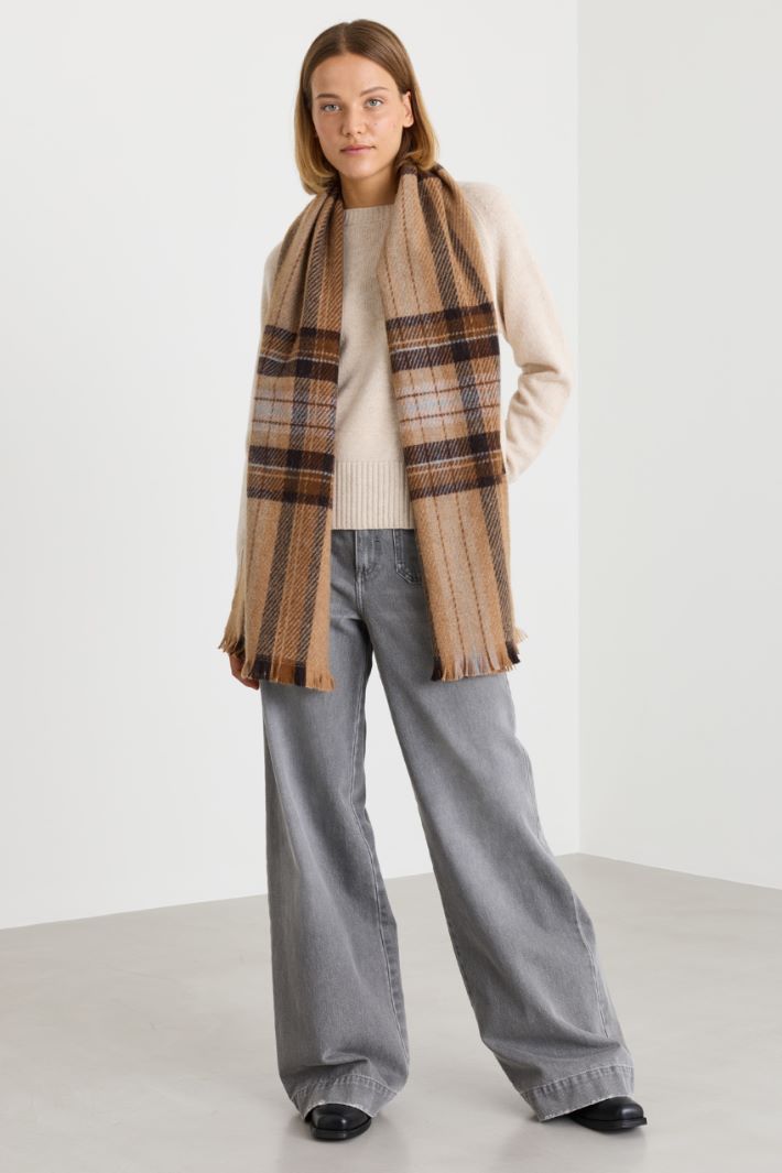 Fringed Scarf - CAMEL - Intrend