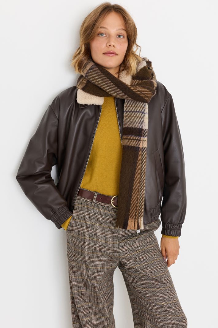 Fringed Scarf - BROWN - Intrend