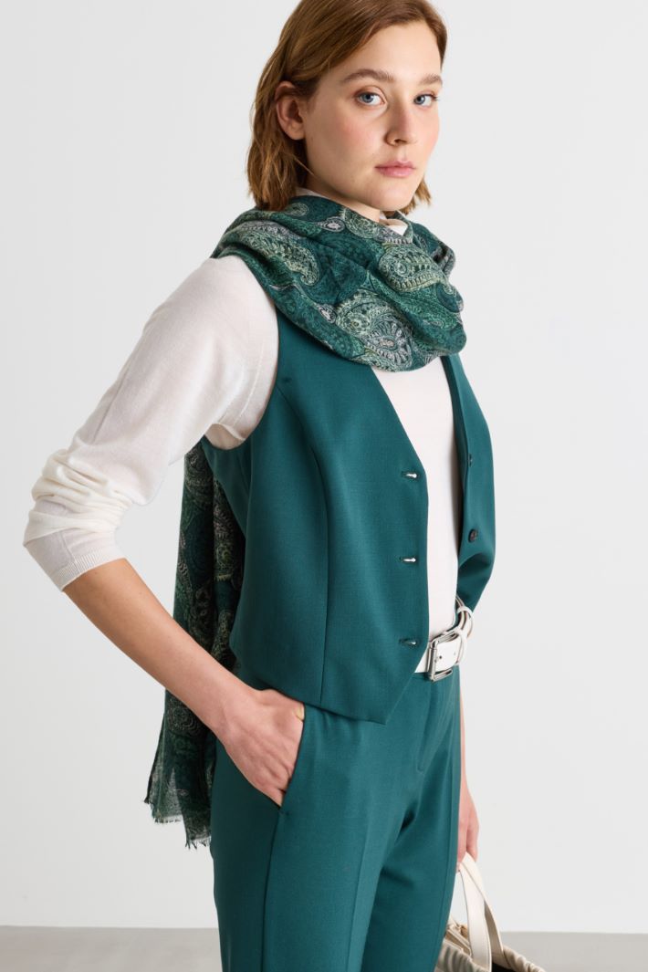 Estola amplia estampada - VERDE - Intrend - 2