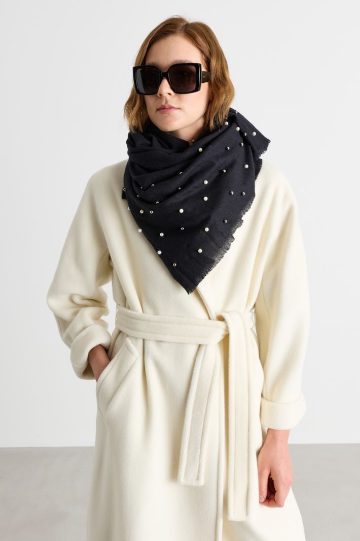 Bobble-Detail Scarf - BLACK - Intrend - 2