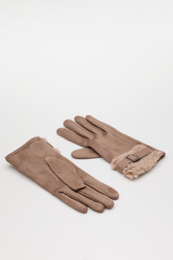 Strap Detail Gloves - CAMEL - Intrend